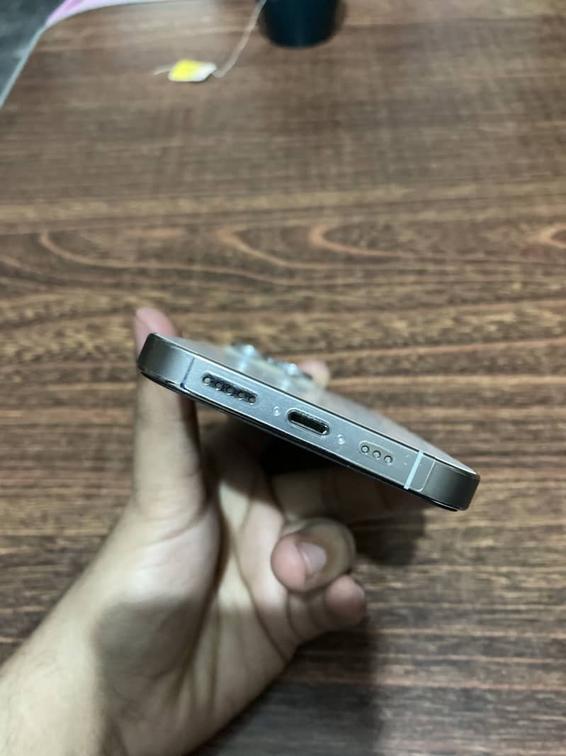 Apple iPhone 13 Pro 4