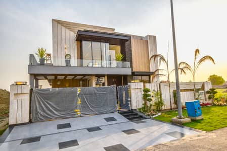100% Original Add | Modern Elegant House | Near Jalal Sons And Overseas Block | Reasonable Deal |