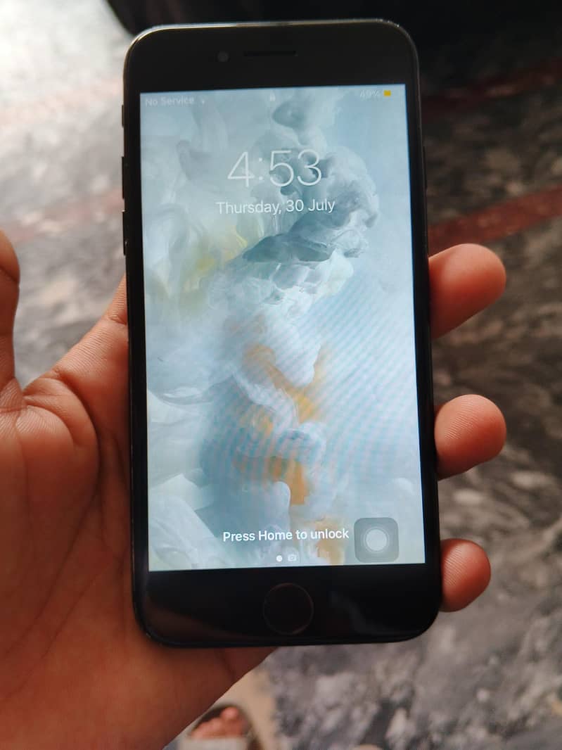 Apple iPhone 7 1