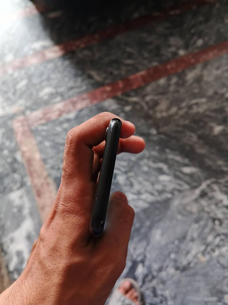 Apple iPhone 7 4