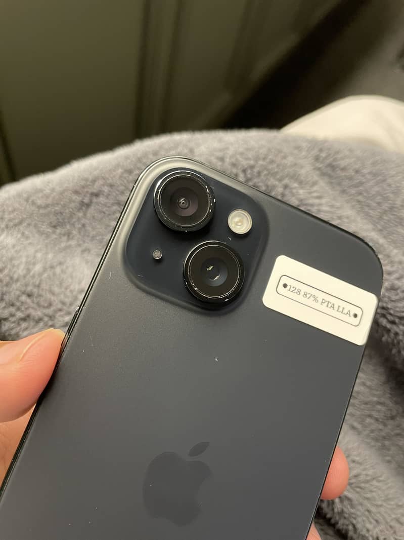 Apple iPhone 15 2