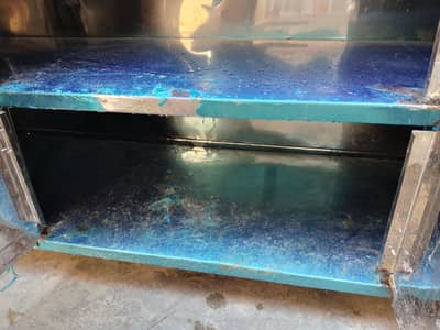 kitchen counter with dish washing stand