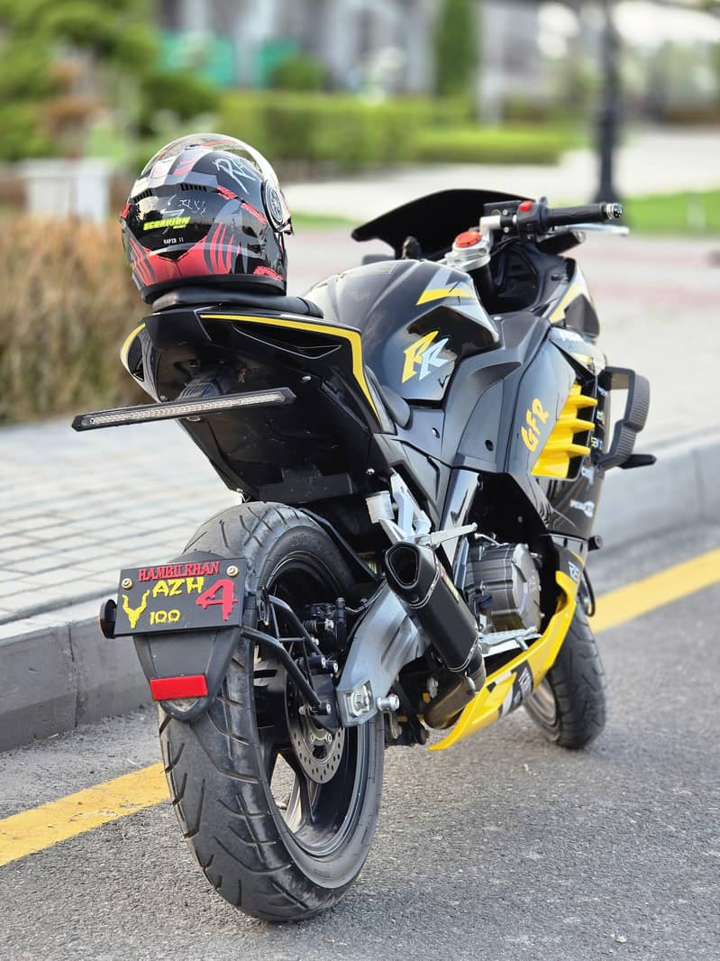 Ducati 400cc 3