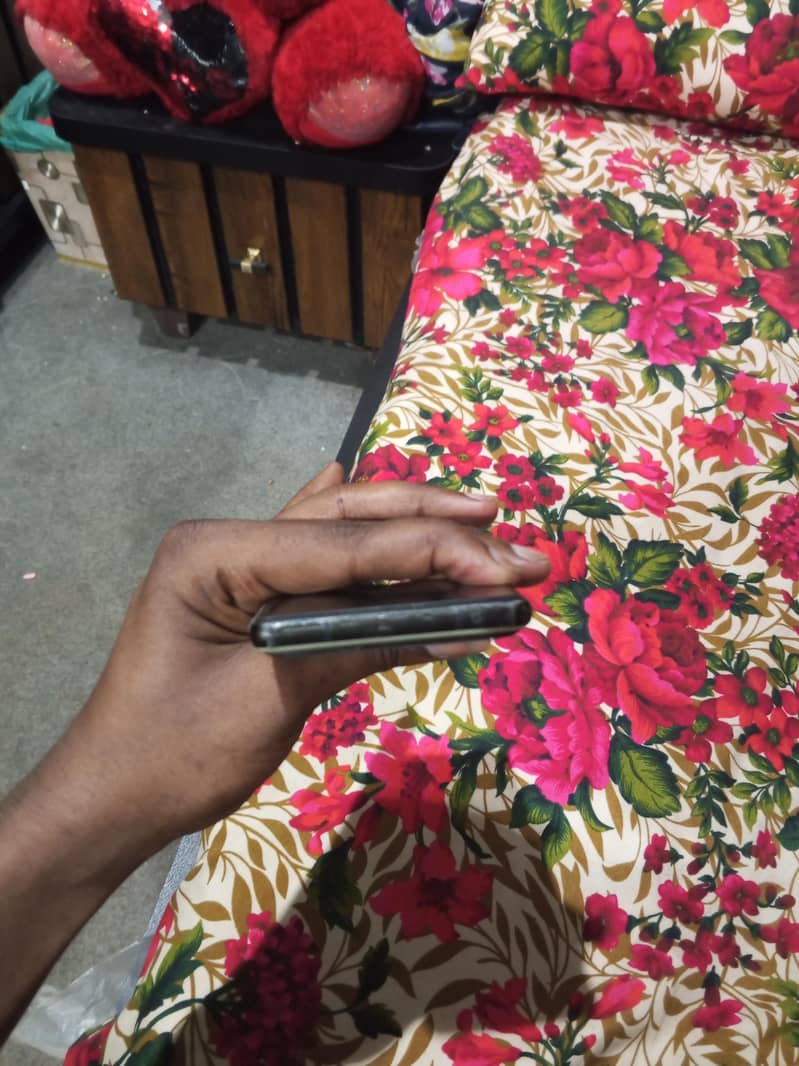 Google Pixel 6 panel problem 4