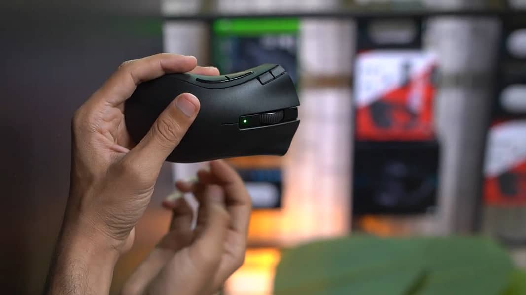 Razer DeathAdder V2 HyperSpeed 3