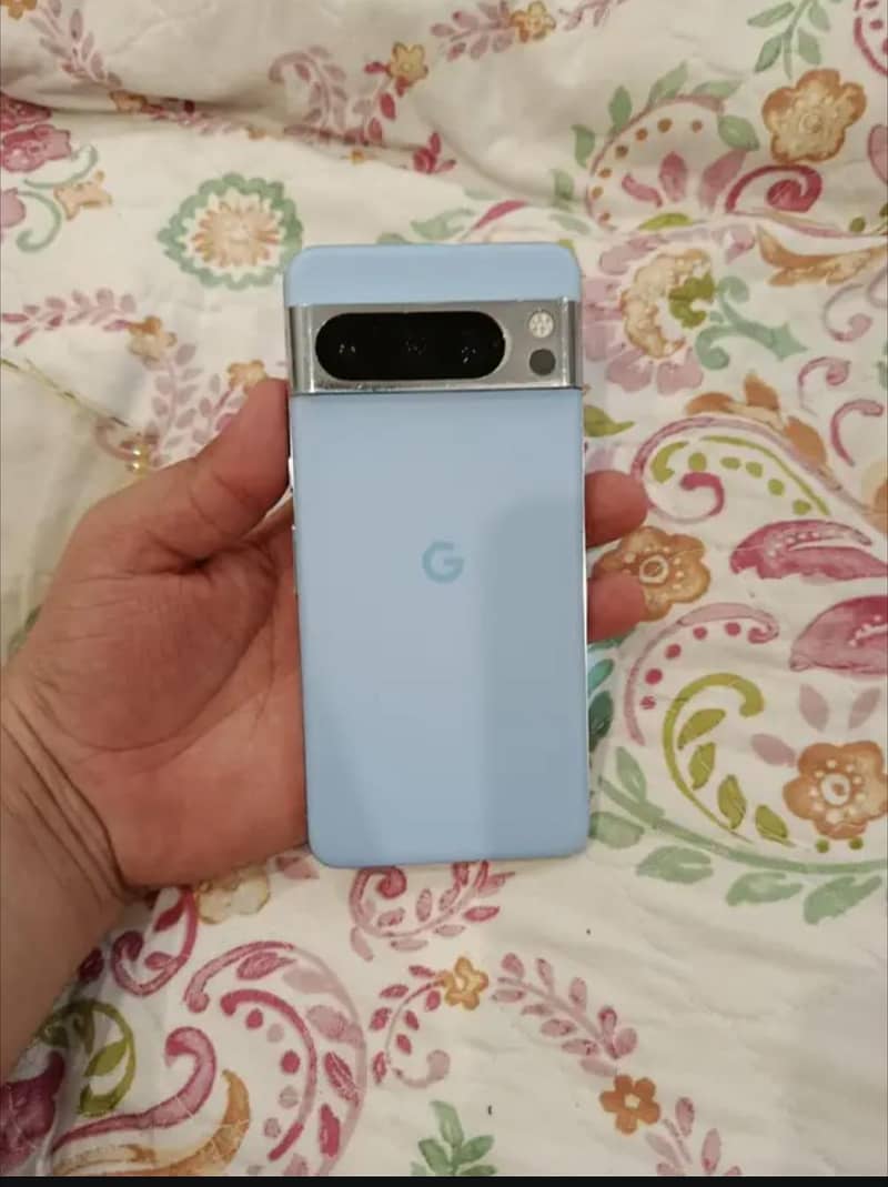 Google Pixel 8 Pro 2