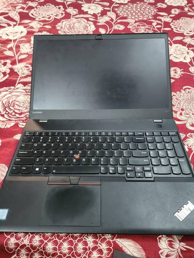 lenovo core i 7 7gen 2gb graphic card 8/10