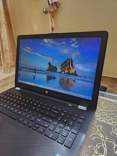 CORE i7 7th GENERATION(HP PACKED+HD 3GB GRAPHICS+ORIGINAL CHARGER)