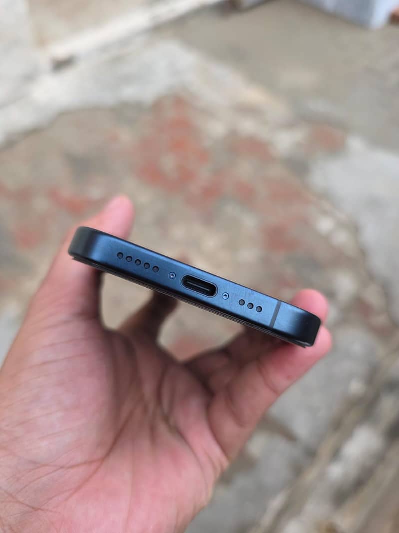 Apple iPhone 15 Pro 7