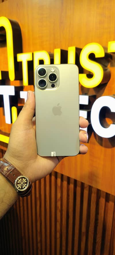 Apple iPhone 15 Pro Max