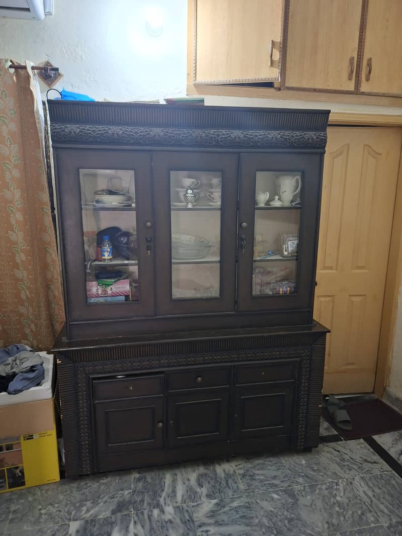 dressing table & bartan almari 3