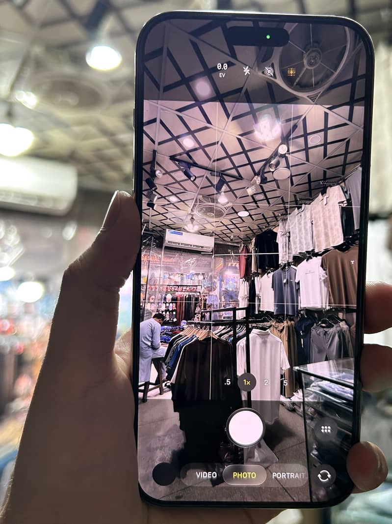Apple iPhone 16 Pro Max 10