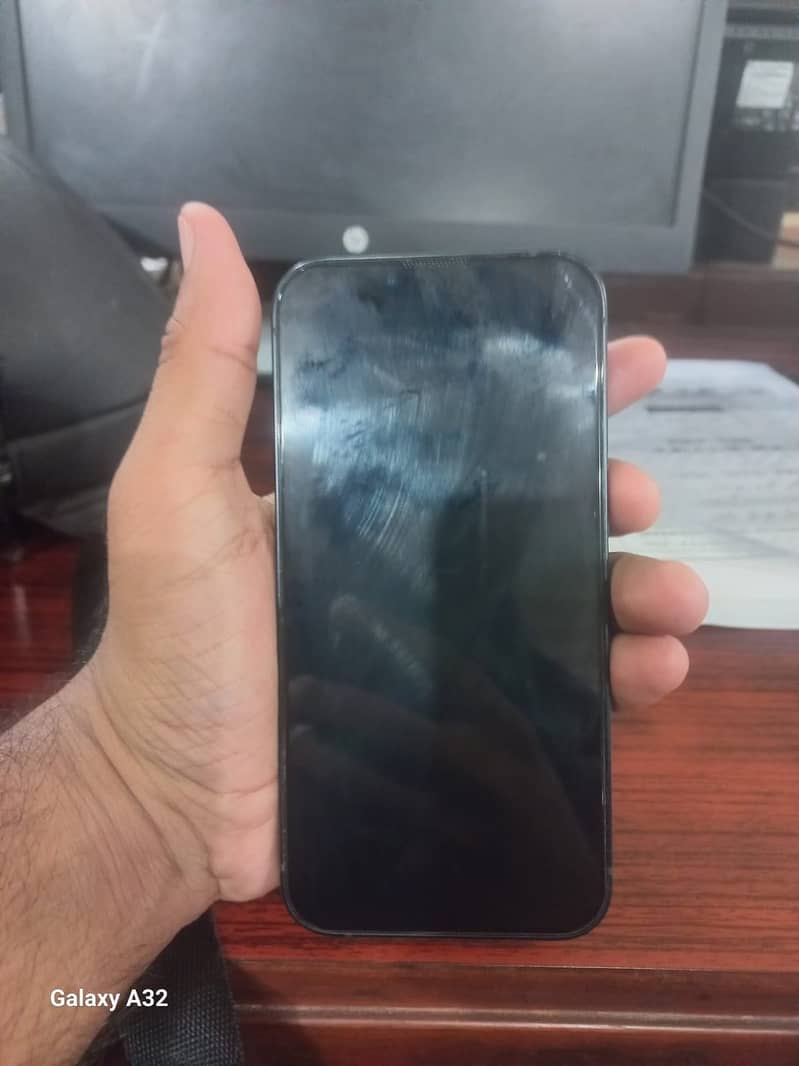 Apple iPhone 13 3