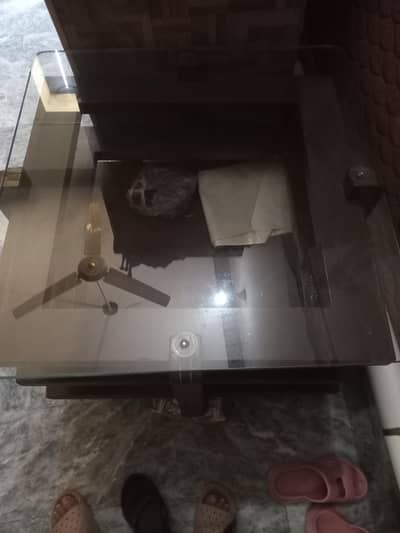 ye table shesha ka ha
