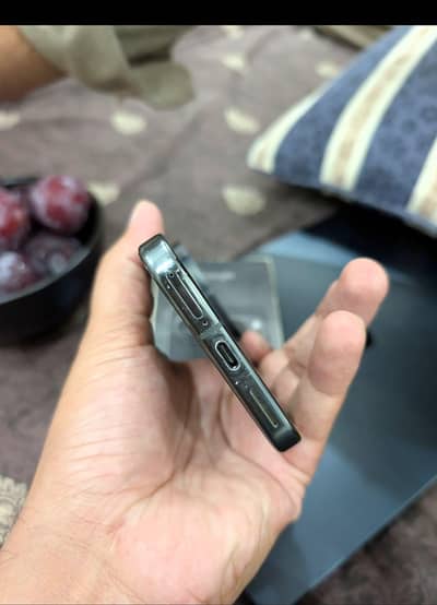 Google Pixel 9 Pro XL, 9/10 condition. 165000.93% battery health