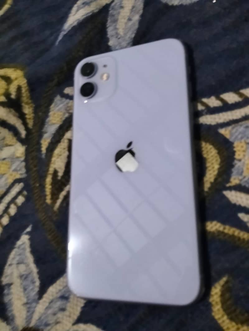 Apple iPhone 11 0