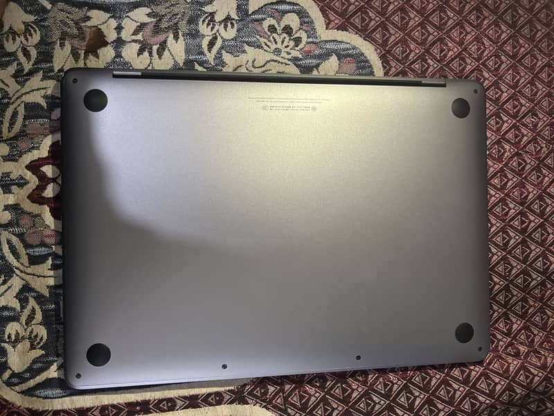 Macbook pro 2019 7