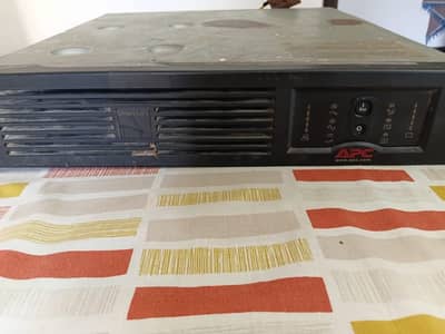 APC smart UPS