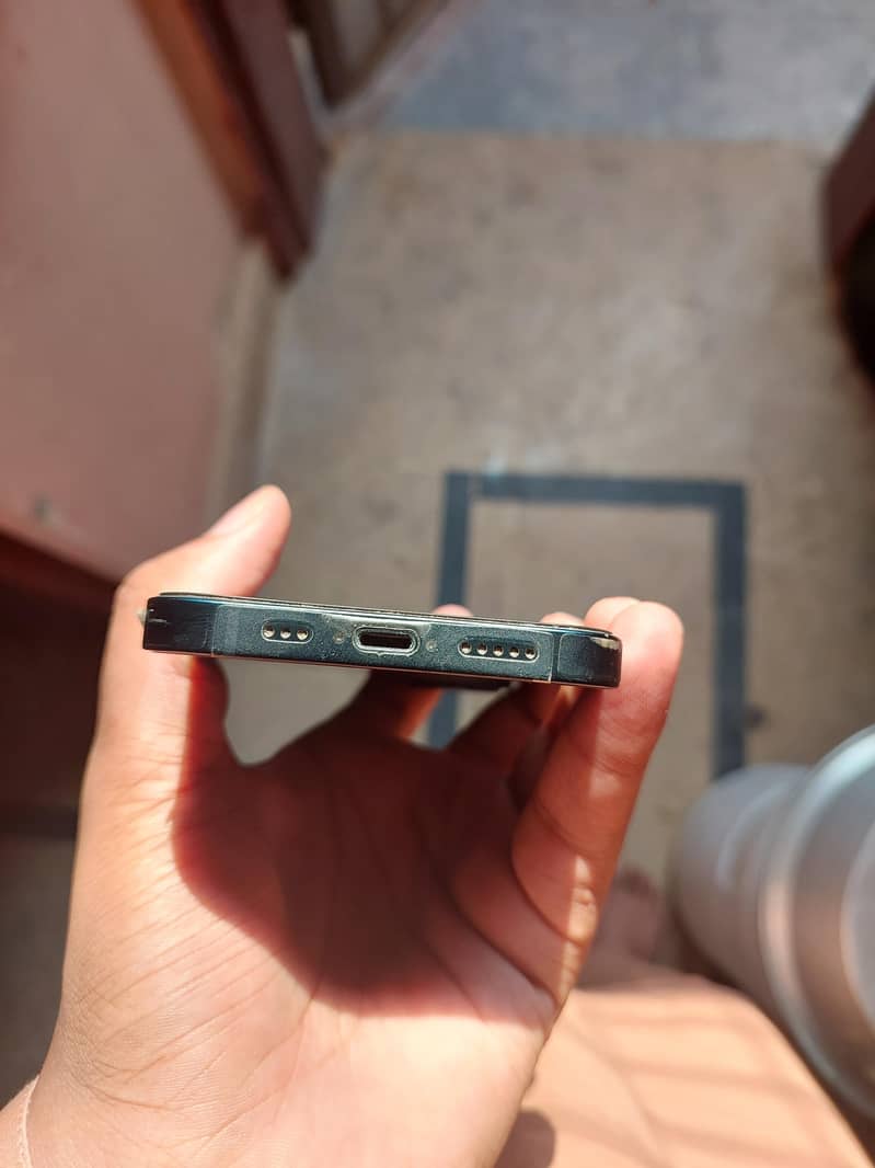 Apple iPhone 14 5