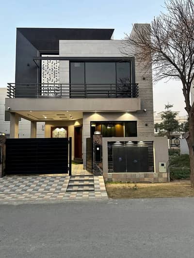 BRAND NEW DREAM FAMILY HOME FOR SALE IN DHA PHASE 9 TOWN