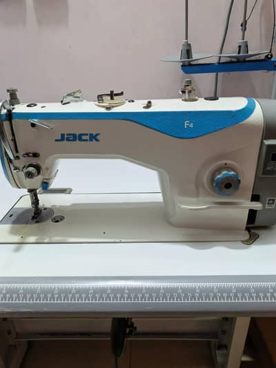 JACK F4 Industrial Sewing Machine – Excellent Condition