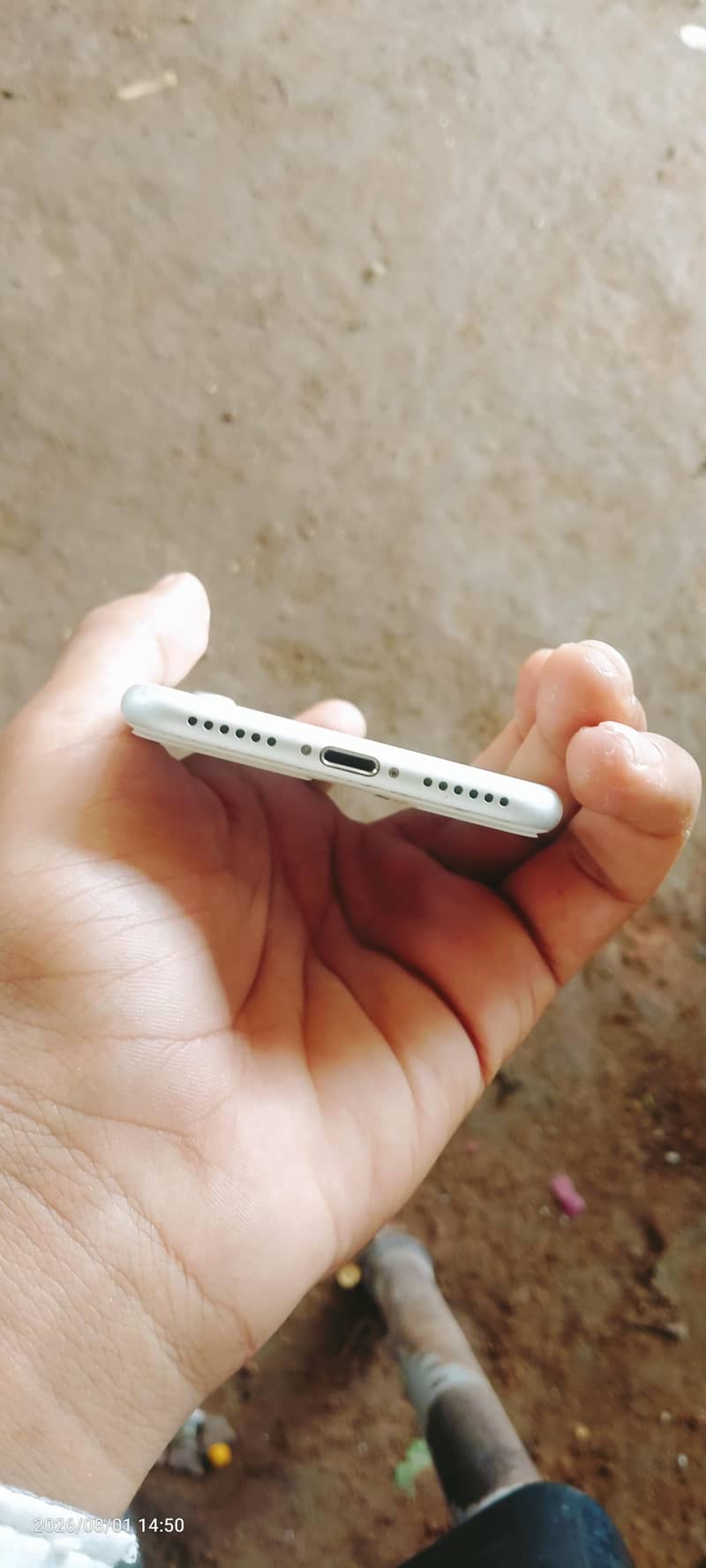 Apple iPhone 7 2