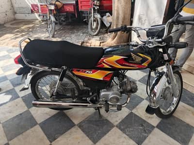 Honda CD 70 Black