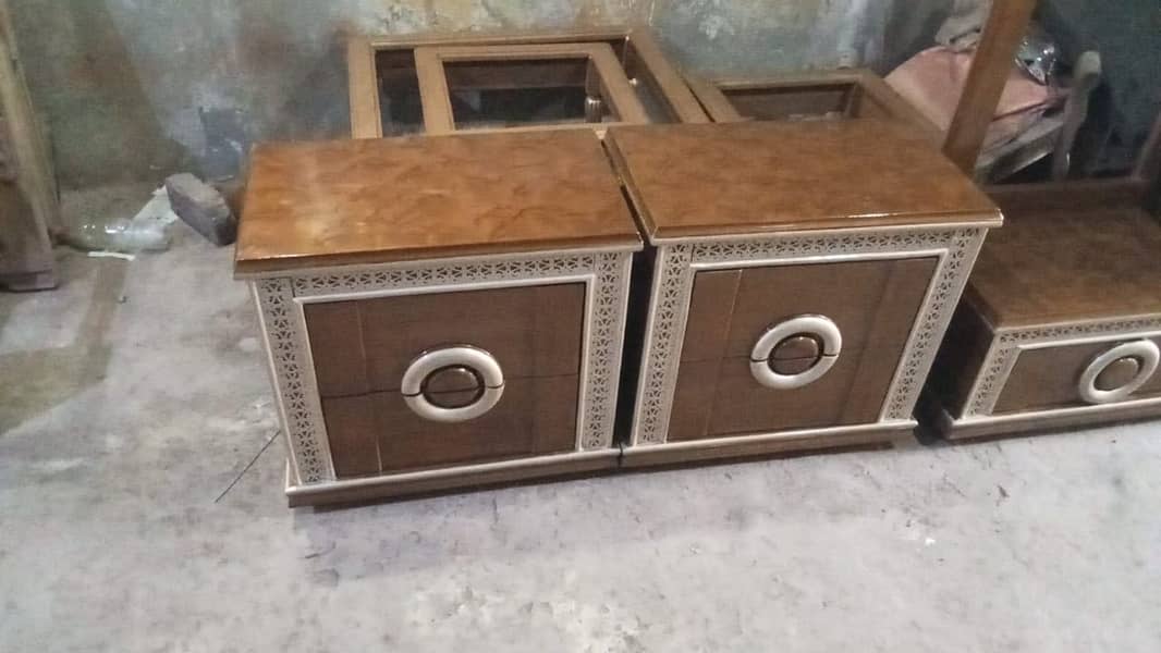 Bed , side tables and dressing 2