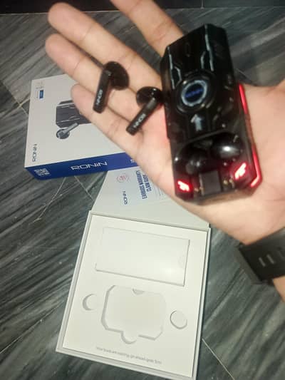 Ronin Gaming Earbuds | 10/10 Condition | Box & Warranty Available