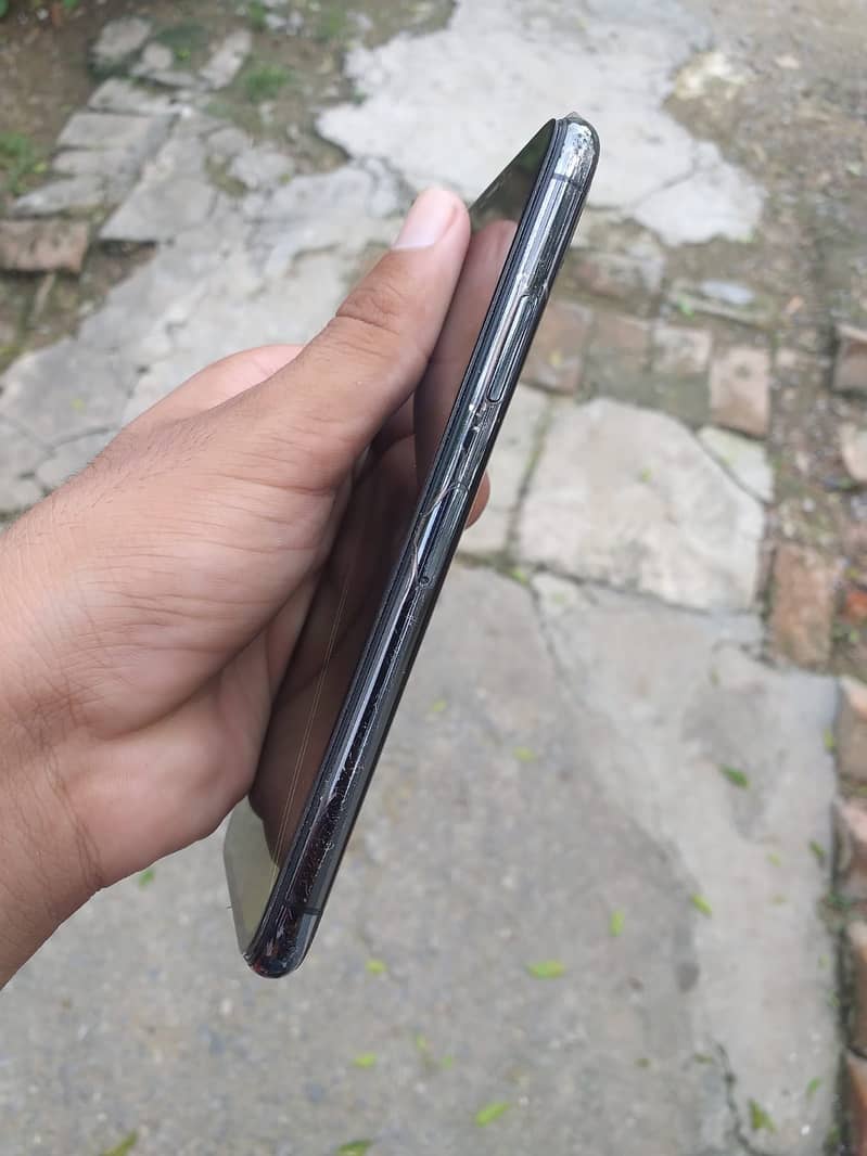 Apple iPhone X 2