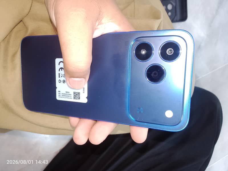 Tecno spark 50 4