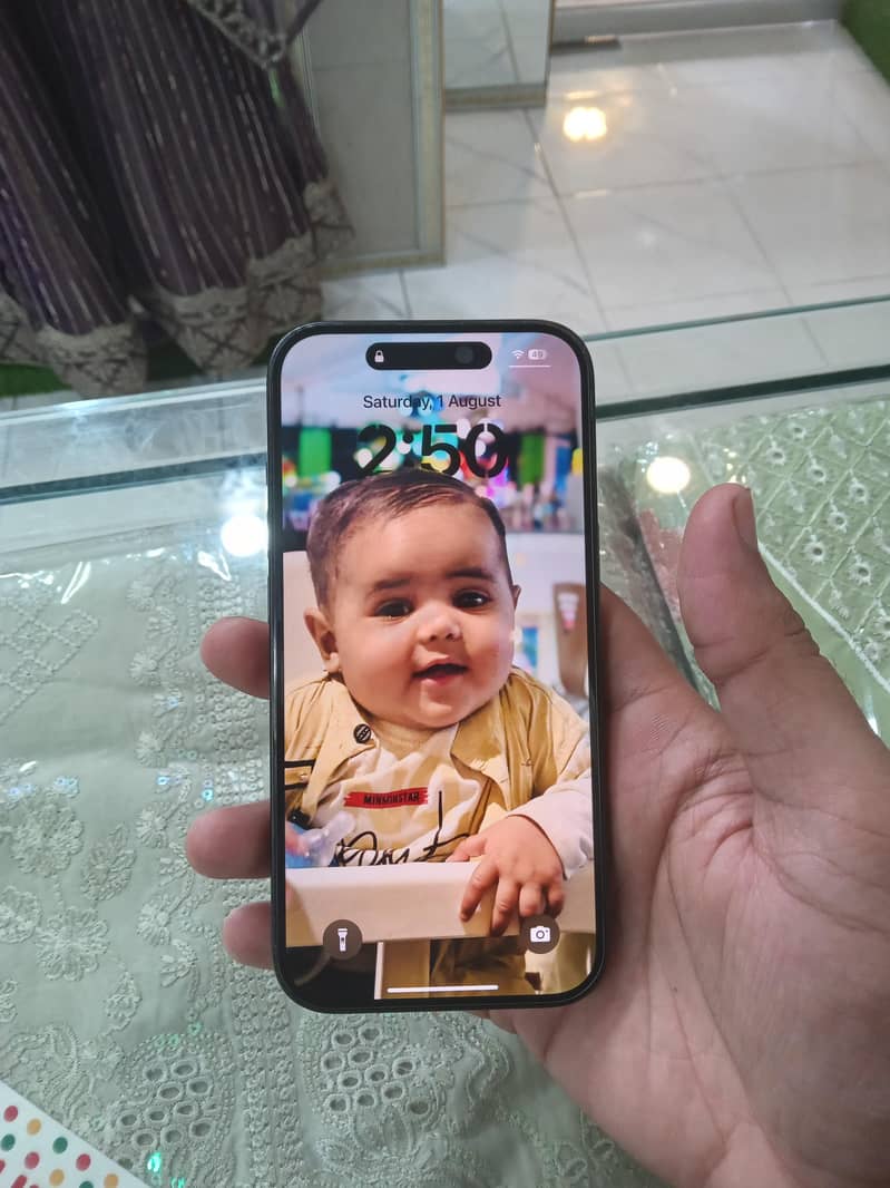Apple iPhone 15 2