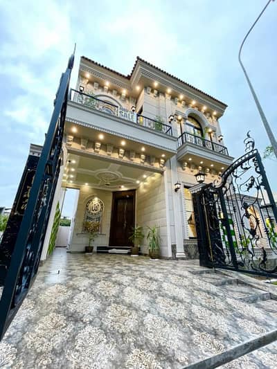 CLASSIC PREMIUM LIVING HOUSE FOR SALE IN DHA PHASE 9 TOWN