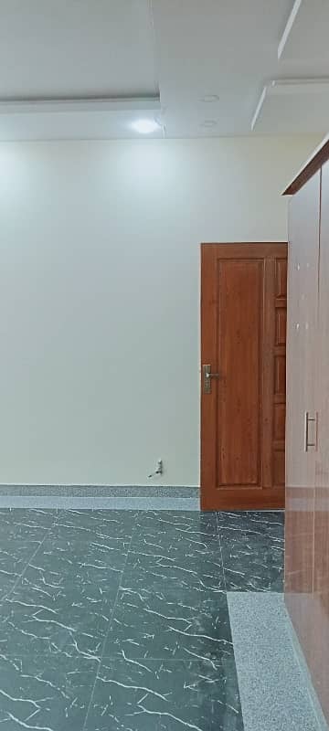 Flat For rent Is Readily Available In Prime Location Of Top City 1