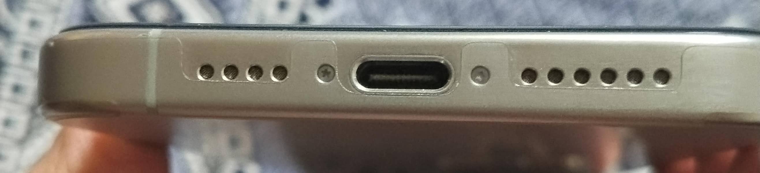 Apple iPhone 15 Pro Max 6