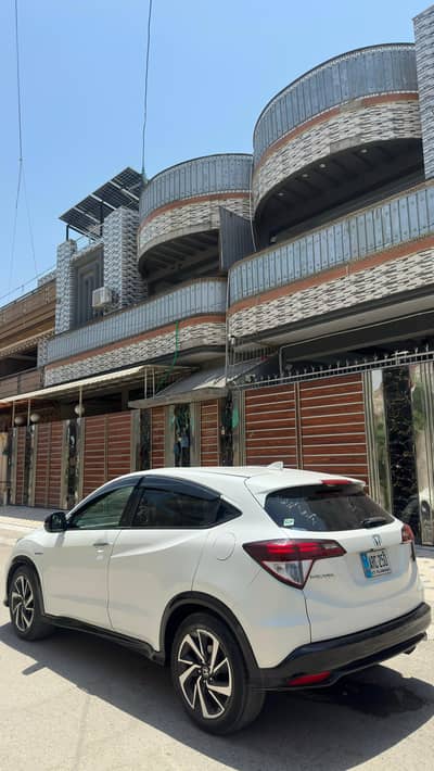 Honda Vezel 2016 import 2020