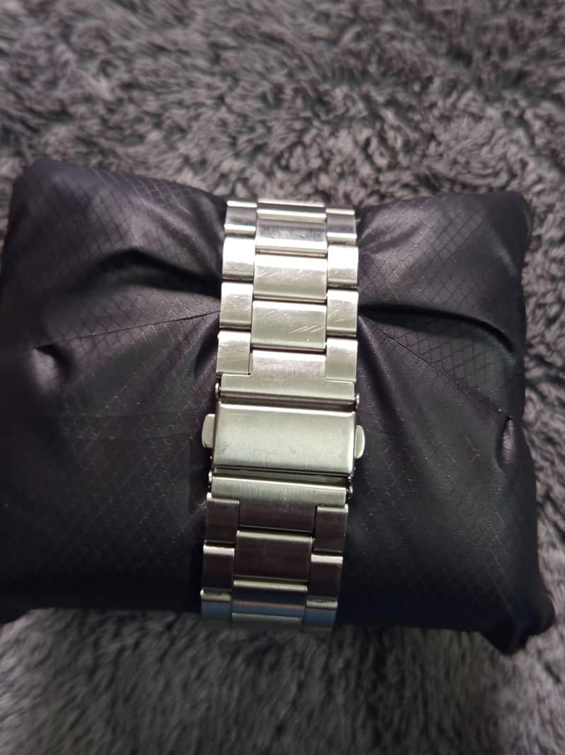 smart watch with case 1