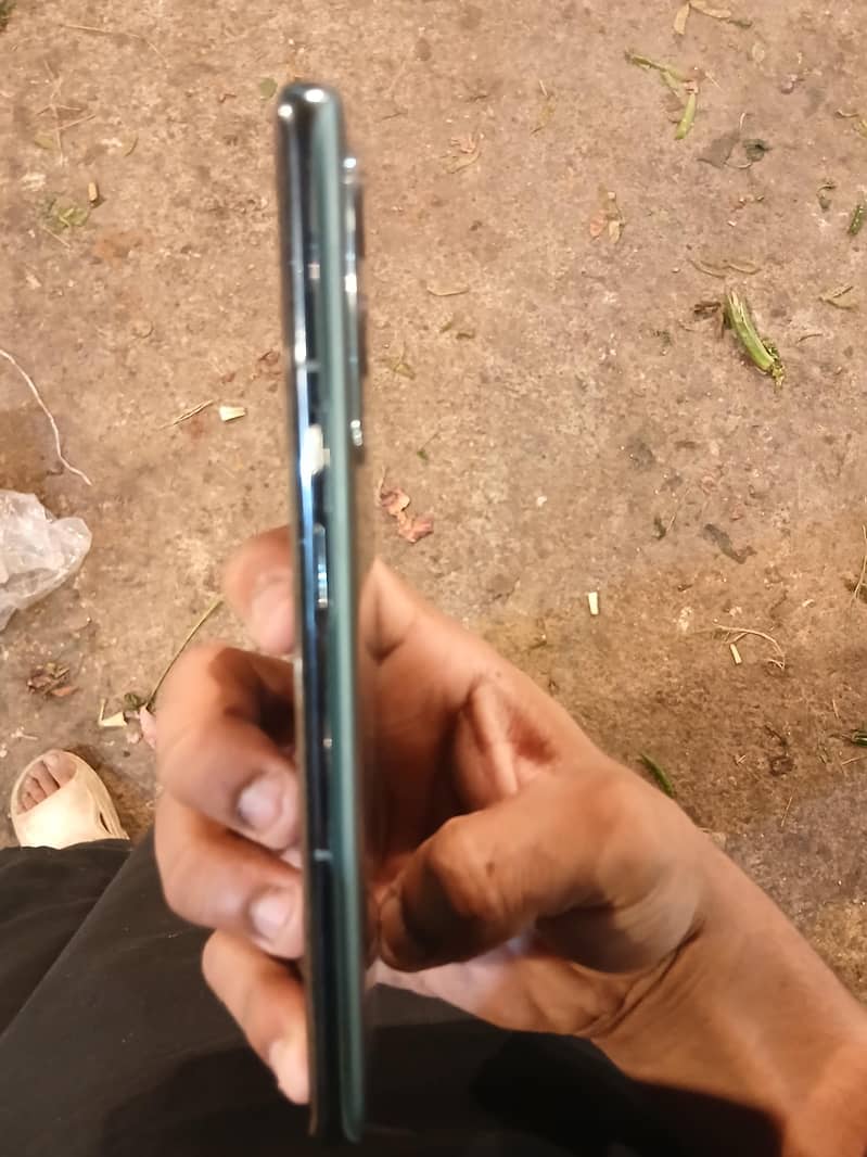 One Plus 9 Pro 4