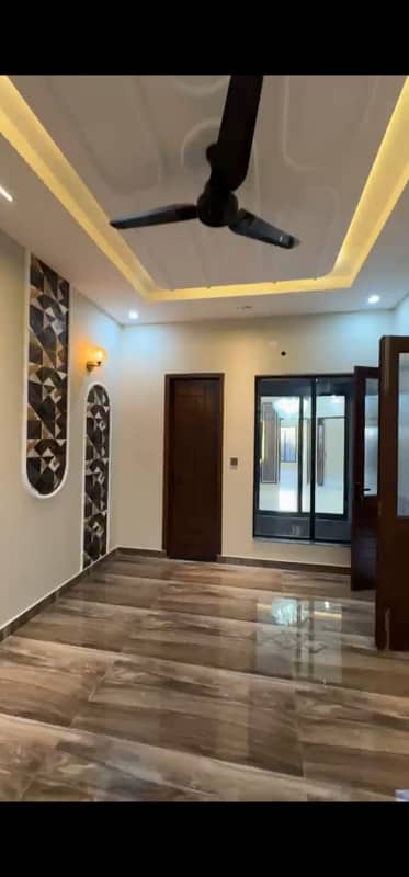 Prime Location 10 Marla Brand New House For Sale
