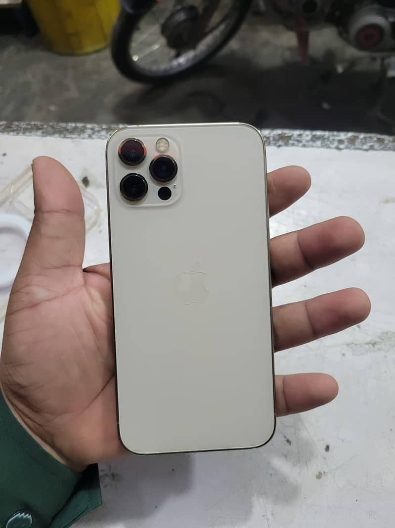 Apple iPhone 12 Pro 0