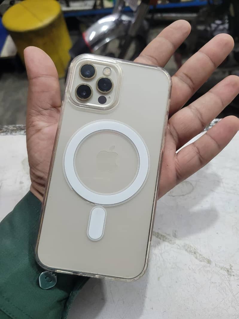 Apple iPhone 12 Pro 2