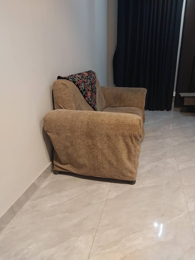 2 seater 2 sofas 4