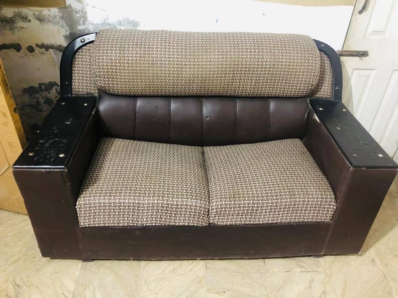 USED SOFA SET 0