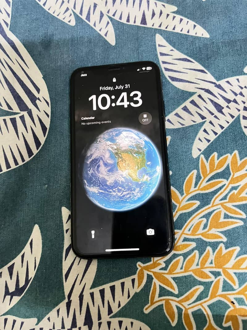 Apple iPhone XS 4
