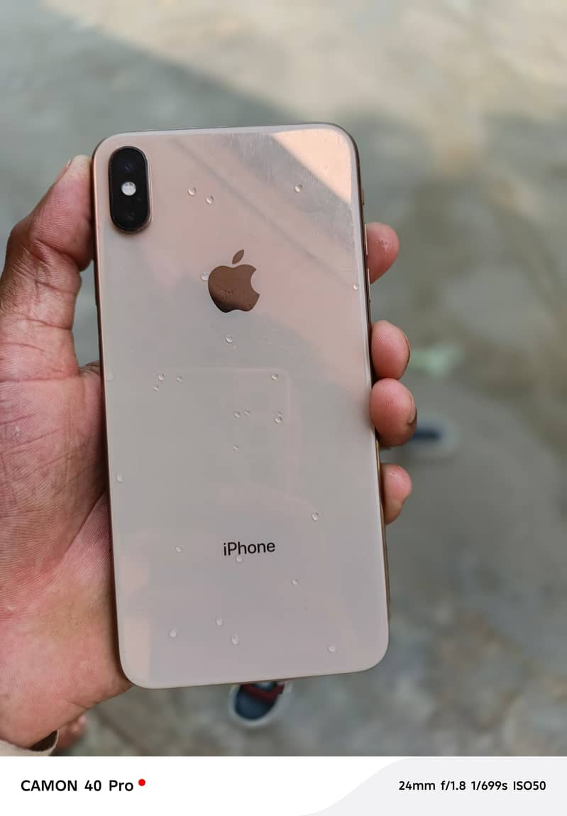 iPhone XS Max 0