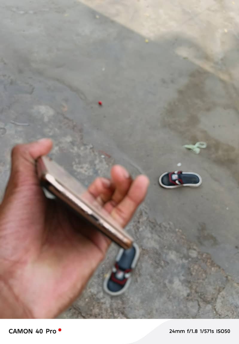 iPhone XS Max 4