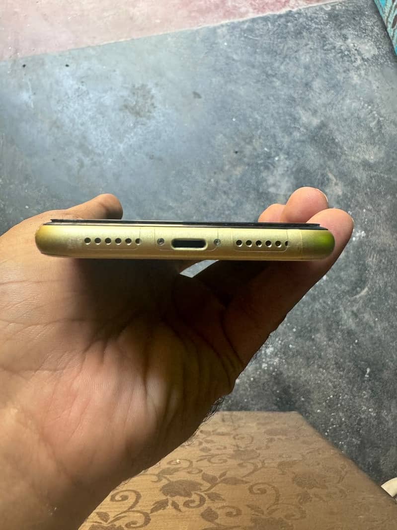 iPhone 0