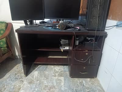 Computer Table / Study Table - good condition 9/10