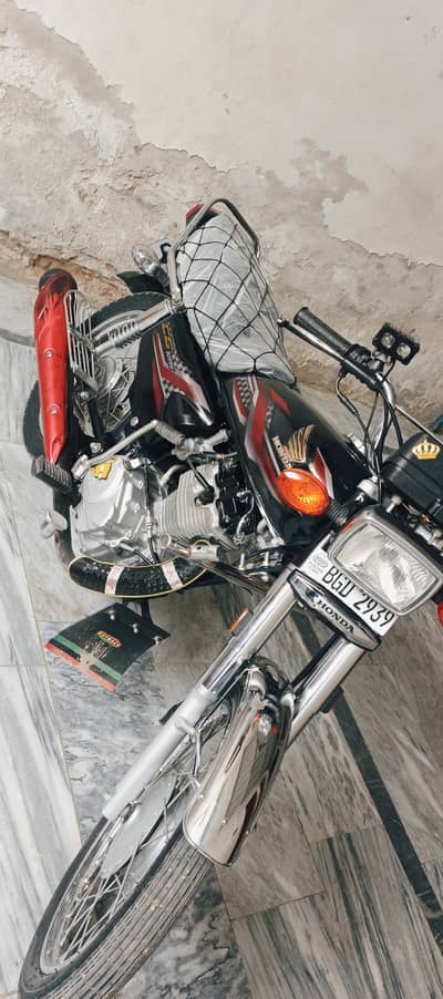 Honda CG 125 2024 papu gosha watsapp number 03200975542