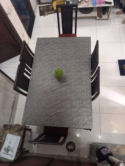 Dining table wood